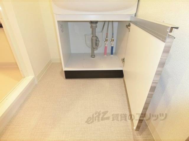 収納　洗面台下