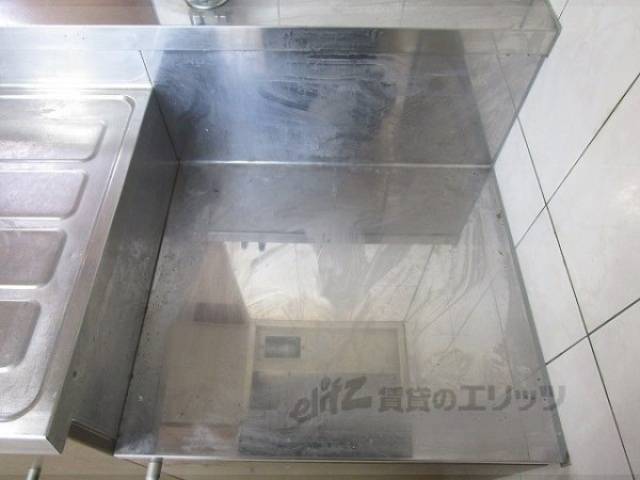 キッチン　コンロ置き場