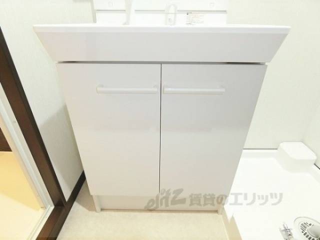 収納　洗面台下