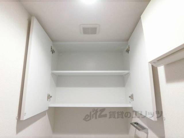 収納　トイレ上