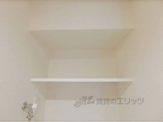 洗濯機置場　収納