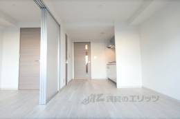 プレサンスロジェ京都西大路室内写真1