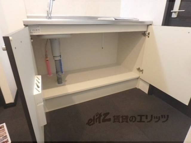キッチン　下部収納