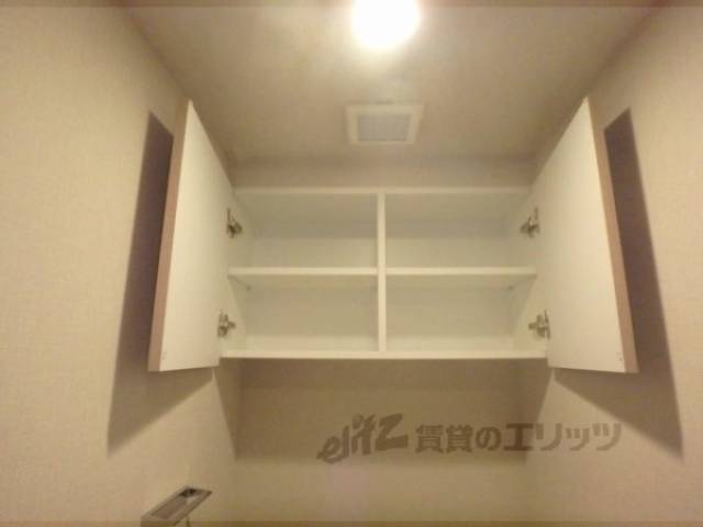 トイレ　収納