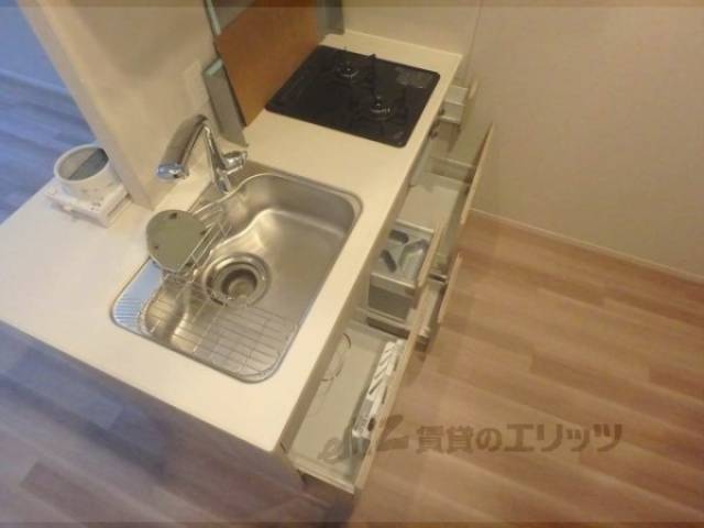 キッチン　収納下部
