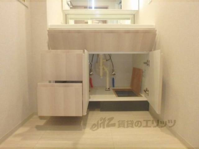 洗面所　収納下部