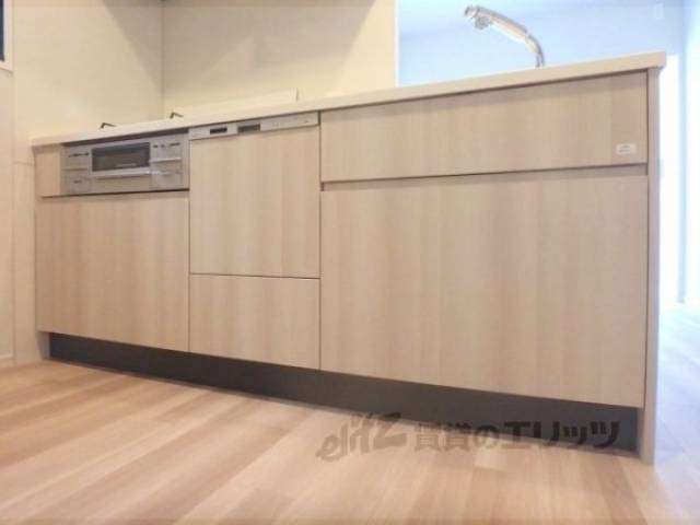 キッチン　収納下部