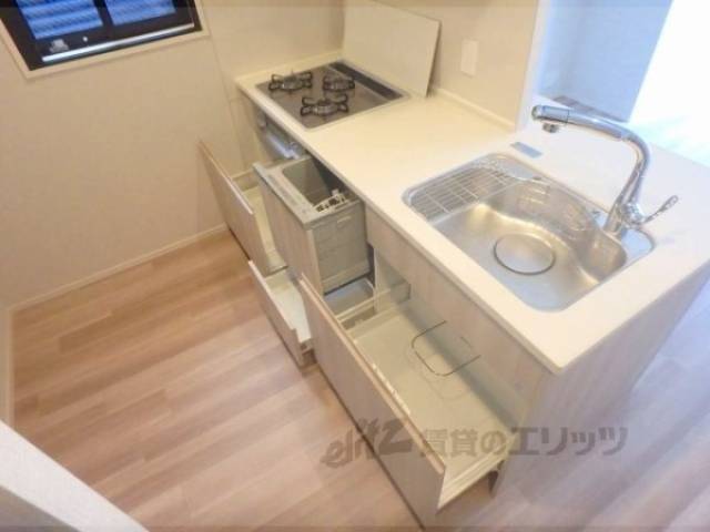 キッチン　収納下部