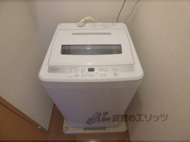 洗濯機置場　洗濯機