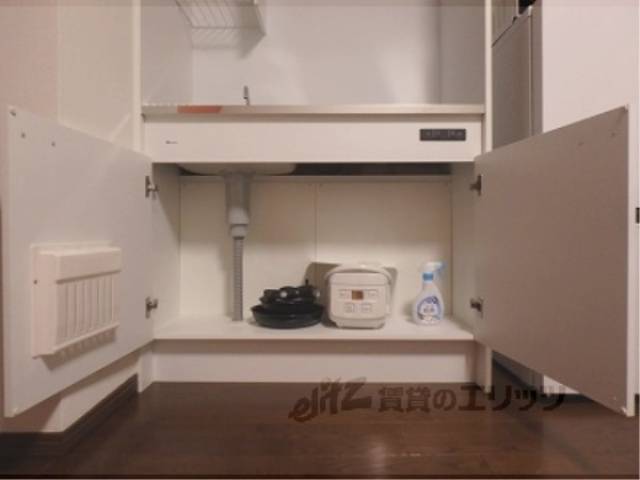 キッチン　下部収納