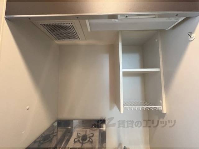 キッチン　上部収納