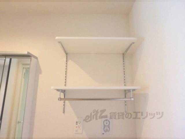 洗濯機置場　収納