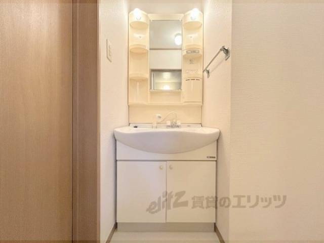 洗面所　独立洗面台