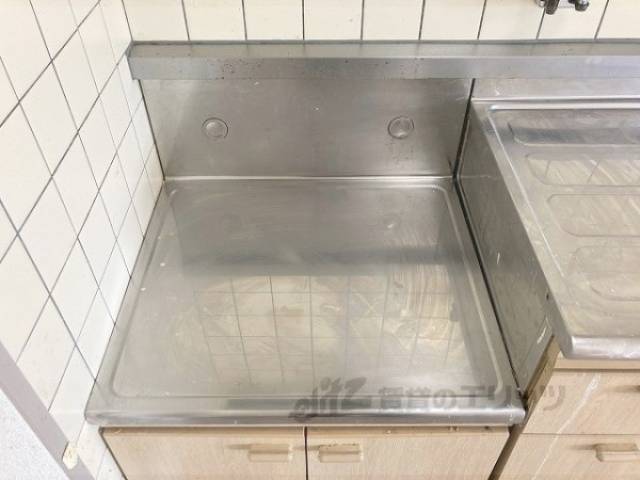 キッチン　コンロ置き場