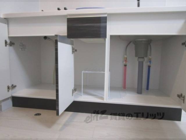 キッチン　キッチン下部収納