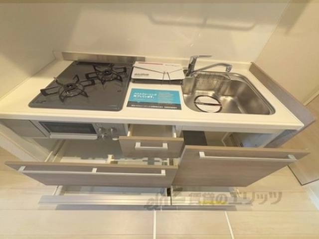 キッチン　下部収納