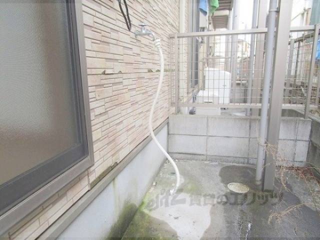 洗濯機置場　室外洗濯機置き場