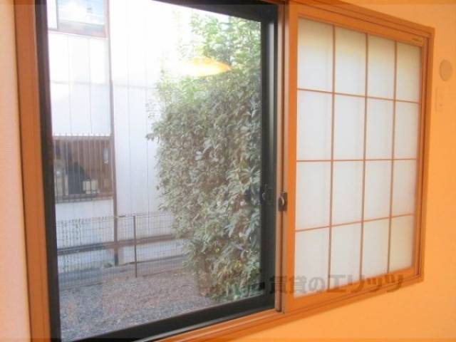 洋室二重窓