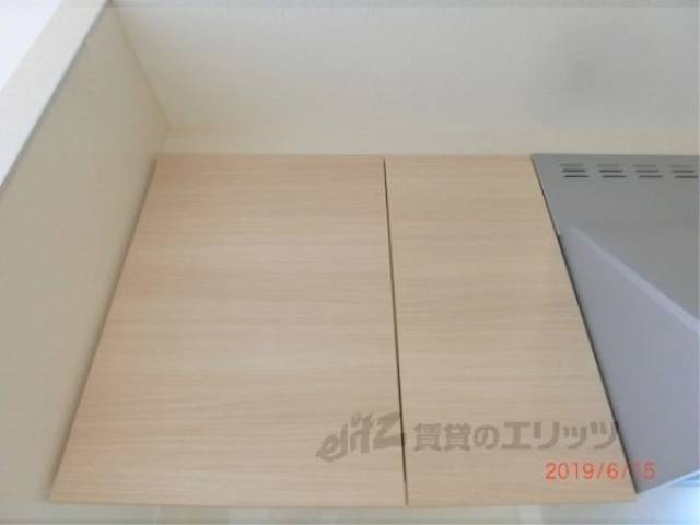 キッチン　上部収納
