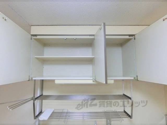 キッチン上収納