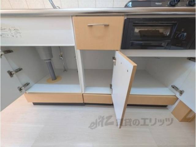 キッチン　収納