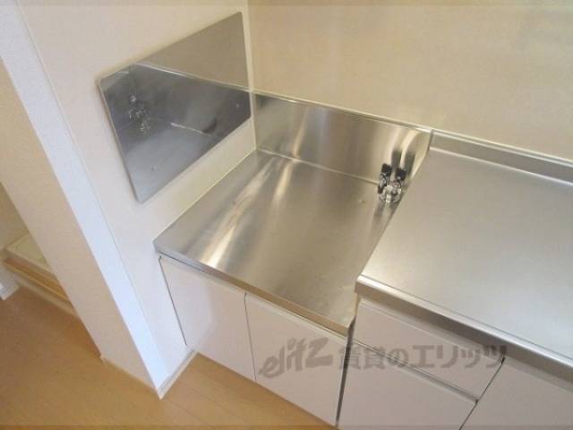 キッチン　コンロ置き場