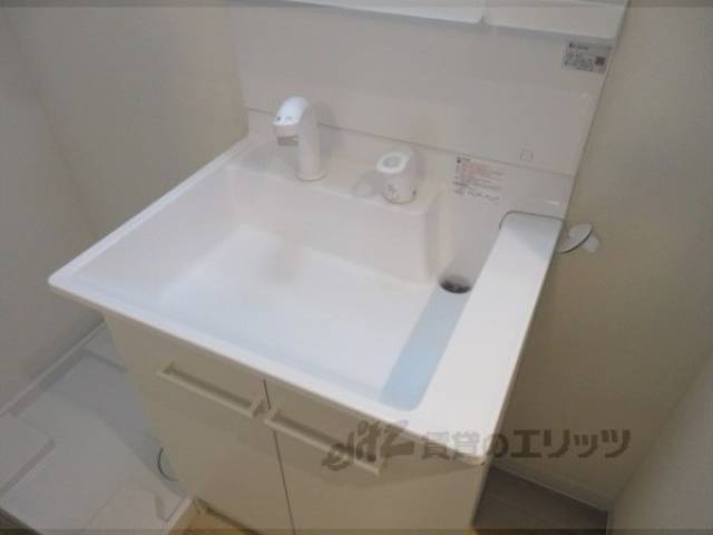 洗面所　洗面所収納