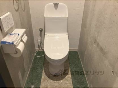3階トイレ