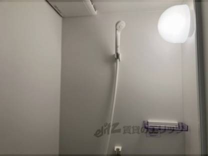 301号室シャワー室