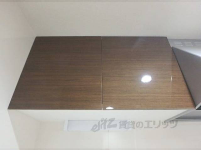 キッチン　収納上部