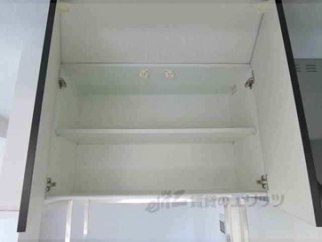 収納　キッチン上