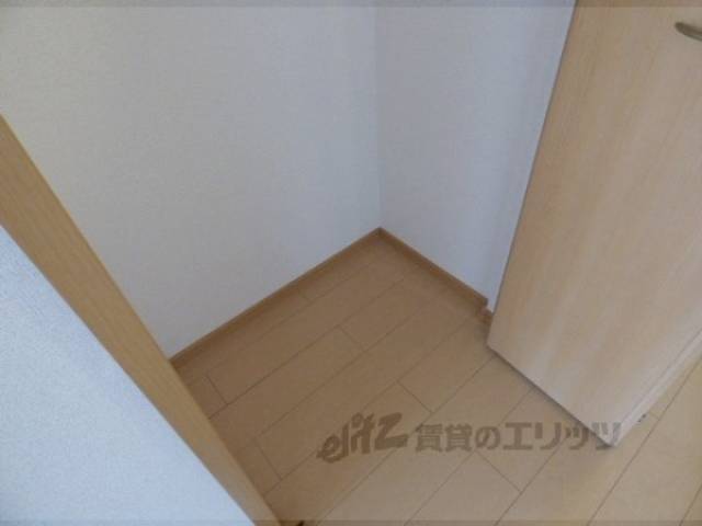 キッチン横収納