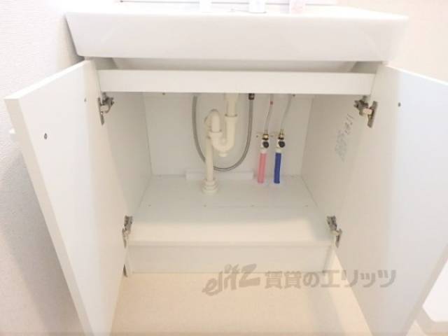 洗面所　下部収納