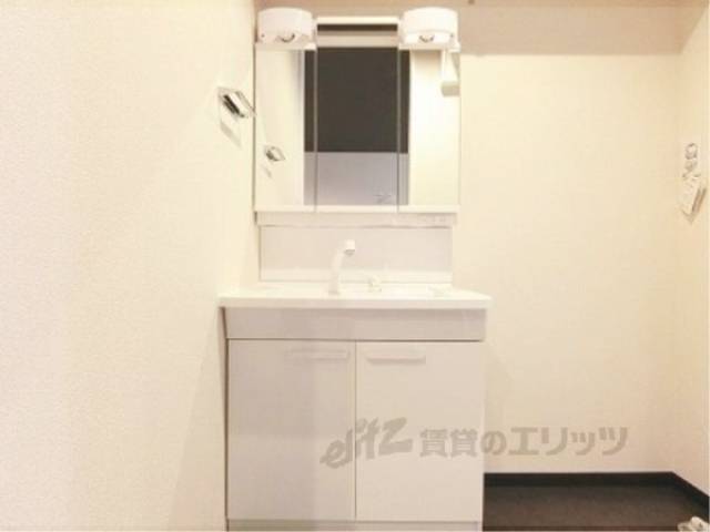 洗面所　独立洗面台