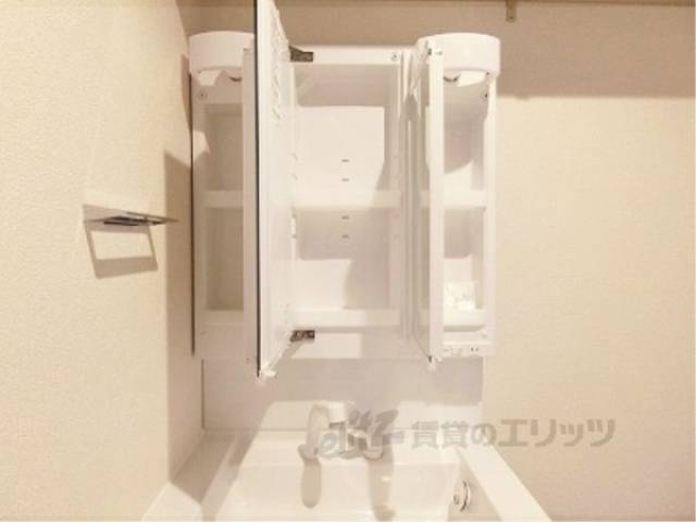 洗面所　独立洗面台