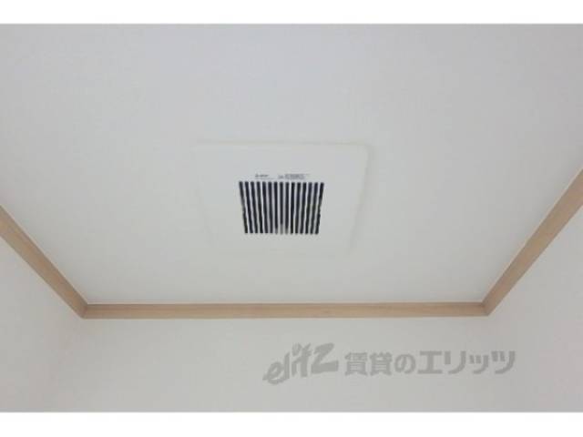 トイレ　換気扇