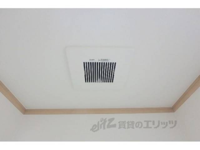 トイレ　換気扇