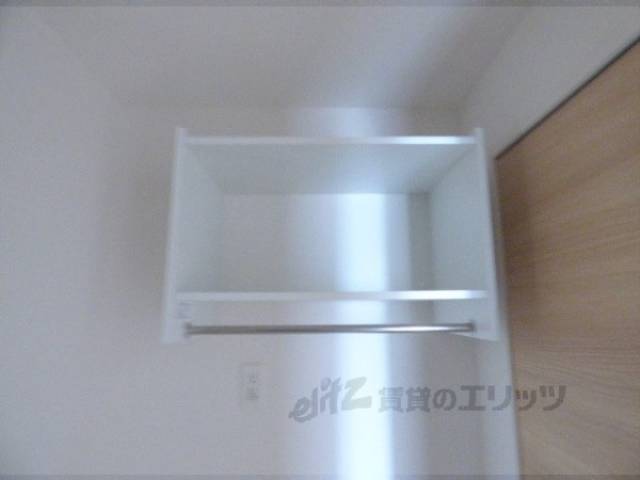 洗濯機置場　収納