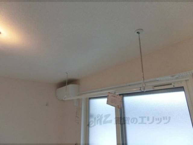 リビング　室内物干し