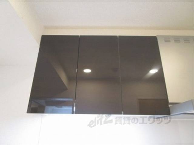 キッチン　上収納