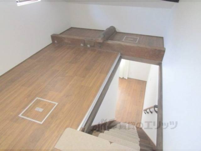 屋根裏部屋