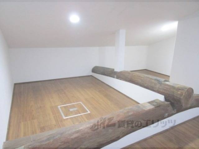 屋根裏部屋