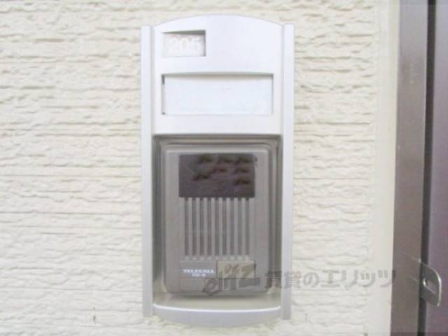 玄関　インターホン