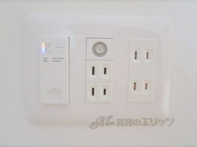 コンセント　リビング