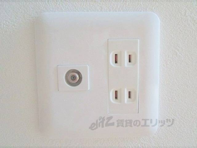 コンセント　洋室