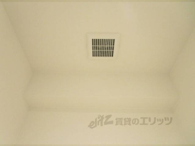 トイレ　換気扇