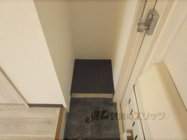 玄関　下駄箱置き場