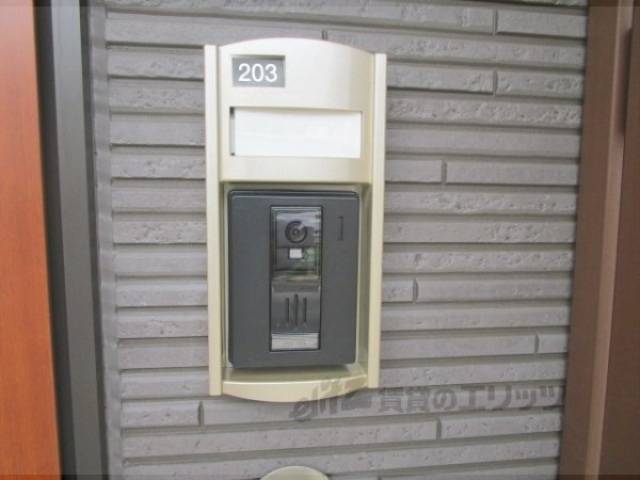 玄関　インターホン