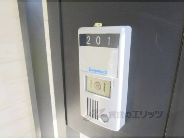 玄関　インターホン