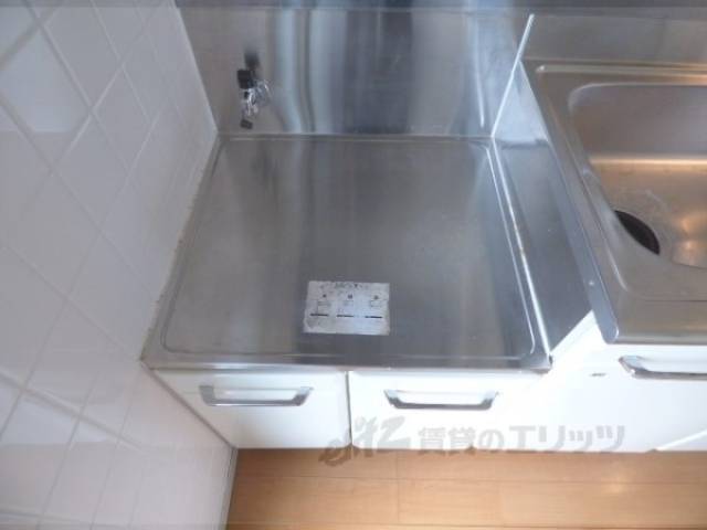 キッチン　コンロ置き場